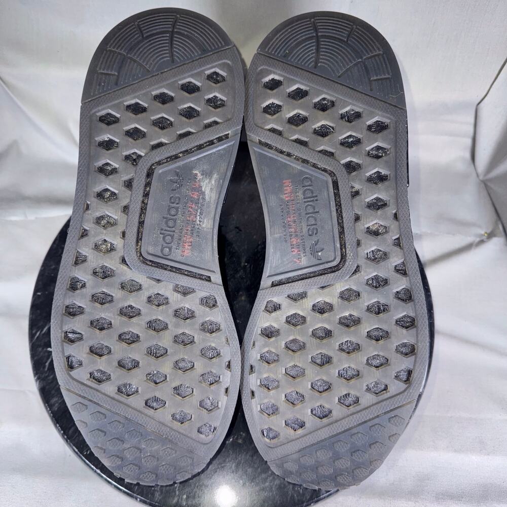 Adidas NMD R1 Star Wars Boba Fett‎ Athletic Sneaker Black/Green Men’s Size 7 US - Picture 7 of 8